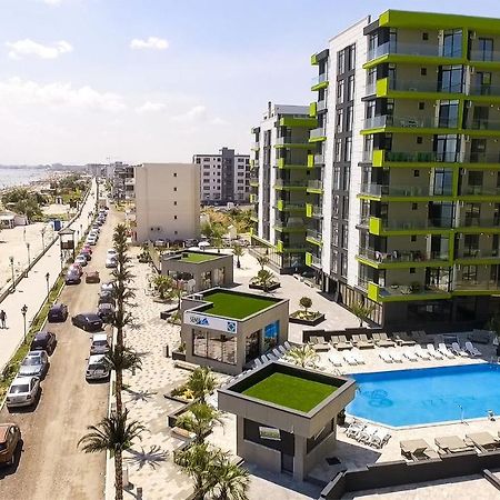 Alezzi Majestic Apartments 115 Navodari Exterior photo